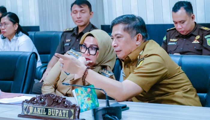 Via Zoom, Bupati Dan Wakil Bupati Barru Ikuti Rakor Pengendalian Inflasi Daerah