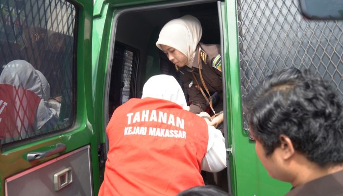 Sidang Perdana Kasus Skincare, Mira Hayati Terancam 12 Tahun Penjara dan Denda Rp12 Miliar