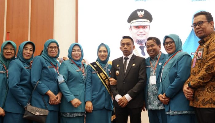 Haslindah Syaharuddin Resmi Jabat Ketua TP PKK Sidrap, Bupati Beri Dukungan