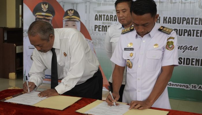 Bupati, Kades dan Kajari Sidrap teken MOU Kerjasama serta Pendampingan Hukum APBD dan Dana Desa