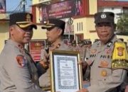 Dedikasi Tanpa Batas, Aiptu Budi Terima Penghargaan dari Polda Sulsel