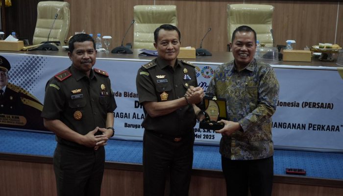 Kuliah Umum di FH Unhas, Jamwas Rudi Margono Motivasi Mahasiswa Tekun Belajar dan Cermati Kekosongan Hukum