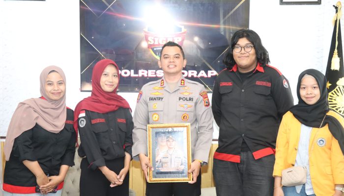 Dukung Kegiatan Akademik, Kapolres Sidrap Sambut Mahasiswa FBS UNM di Mapolres