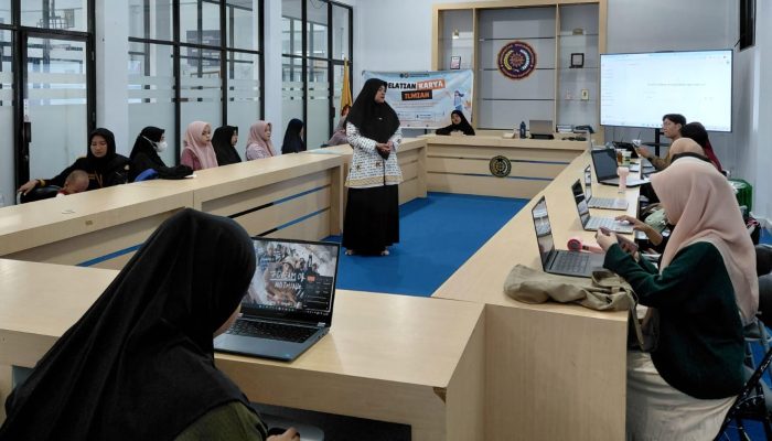 Bimbingan Teknis Penulisan Karya Ilmiah: Langkah Himavoser UMS Rappang Tingkatkan Mutu Riset Mahasiswa