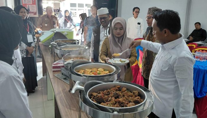 Bupati Sidrap Apresiasi Karya Mahasiswa, Nikmati Menu Unggulan Catering Dapur Nusantara