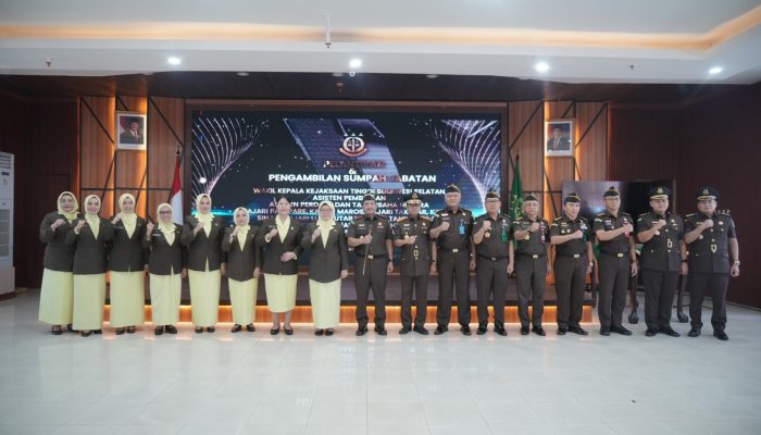 Kajati Sulsel Agus Salim Resmi Lantik Wakajati dan Sejumlah Pejabat Baru, Tekankan Integritas dan Profesionalisme