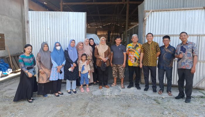 Tingkatkan Kualitas Ternak, Kadis Peternakan Sidrap Tinjau Langsung Wasbitnak dan Wastukan