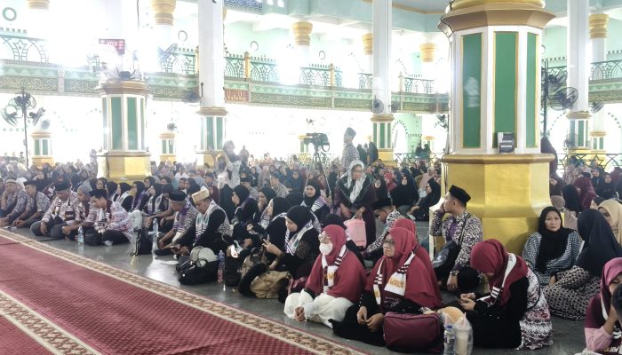 PT Annur Maarif Kembali Berangkatkan 153 Jamaah Umrah ke Tanah Suci