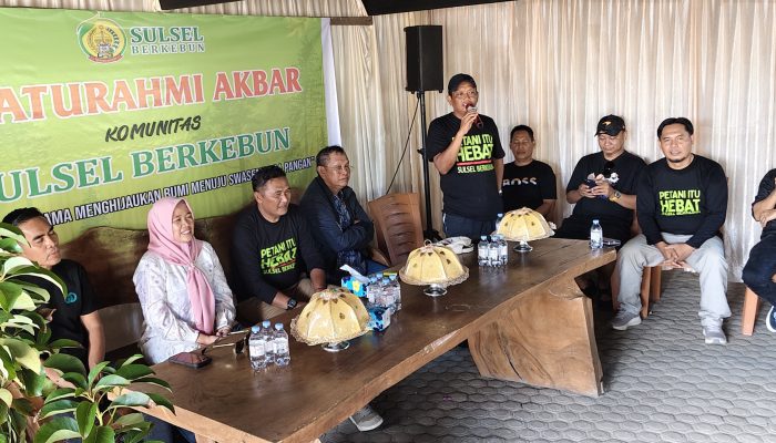 Dari Politisi ke Penggerak Pertanian: Zulkifli Zain Satukan 24 Daerah di Milad Sulsel Berkebun