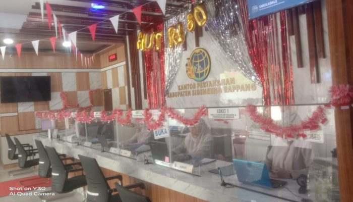 Beraneka Ragam Pernak-Pernik Hiasi Kantor BPN Sidrap Sambut HUT RI ke-80