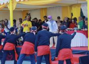 Bupati Barru Antusias Saksikan Pimpinan OPD Goyang di Lomba Senam ‘Tamang Pung Kisah’