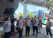 Ditbinmas Polda Sulsel Gelar Makan Gratis bagi Masyarakat di Bawah Flyover Makassar