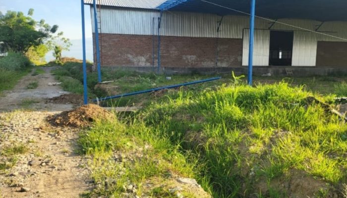 Diduga Langgar Aturan, Gudang di Desa Mojong Sidrap Berdiri di Badan Jalan