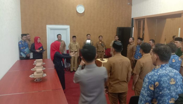 Bupati Enrekang Lantik Tiga Pejabat Desa