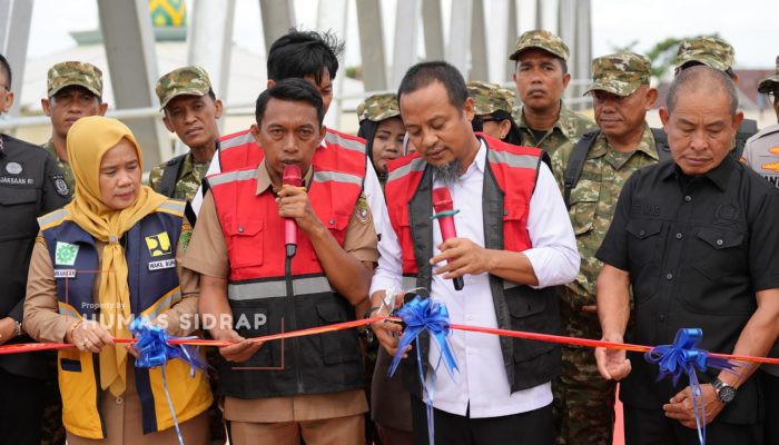 Gubernur Sulsel Resmikan Jembatan Malake, Penghubung Sidrap–Wajo