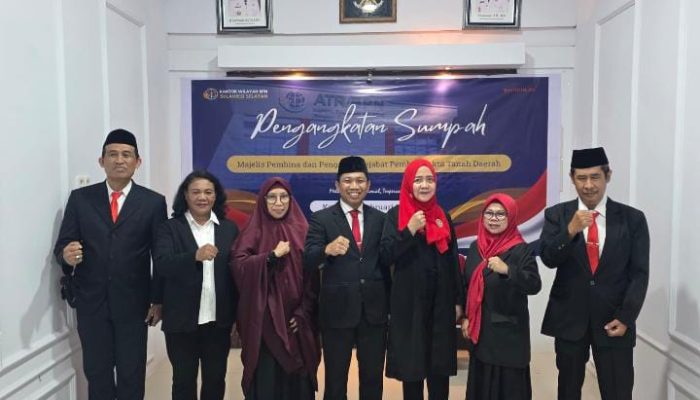 Kepala Kanwil BPN Sulsel Laksanakan Pengangkatan Sumpah Majelis Pembina dan Pengawas PPAT Se-Sulawesi Selatan.