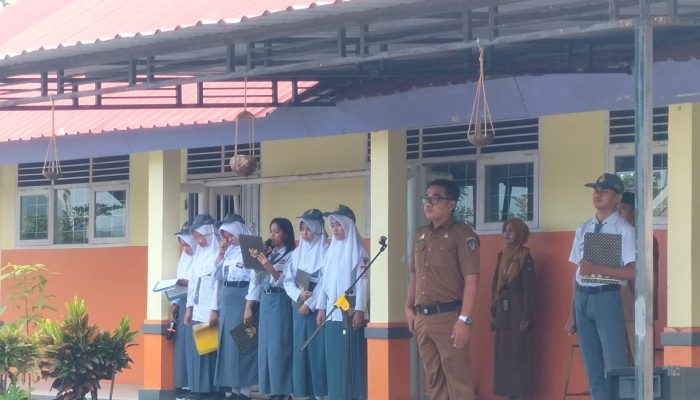 Hari Pertama Masuk Sekolah Pasca Libur Lebaran di SMAN 11 Sidrap Berlangsung Penuh Semangat