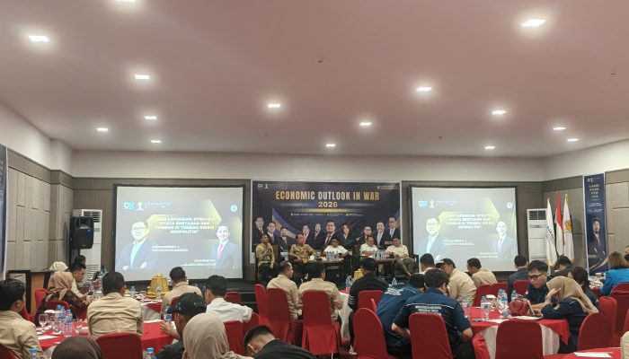 Ketua Karang Taruna Sidrap, Dr. Abdul Jabbar Jadi Moderator di Forum Diskusi Nasional