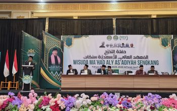 Dr. Bunyamin Yapid Hadiri Wisuda XIX Ma’had Aly As’adiyah, Ajak Alumni Jaga Nama Besar Pesantren