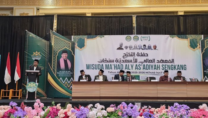 Dr. Bunyamin Yapid Hadiri Wisuda XIX Ma’had Aly As’adiyah, Ajak Alumni Jaga Nama Besar Pesantren