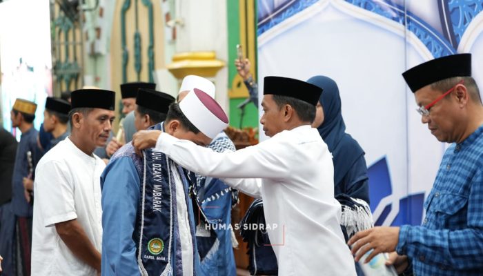 Syaharuddin Alrif Hadiri Wisuda 46 Santri Tahfidz 30 Juz, Tegaskan Sidrap Siap Jadi Lumbung Penghafal Al-Qur’an Indonesia
