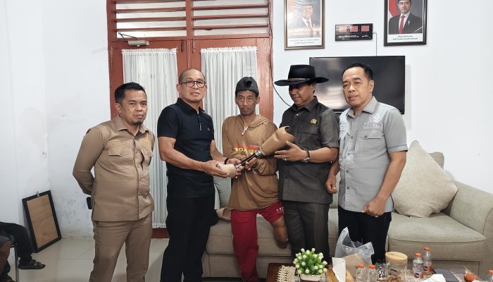 Peduli Sesama, Fraksi NasDem DPRD Sidrap Beri Harapan Baru bagi Penyandang Disabilitas