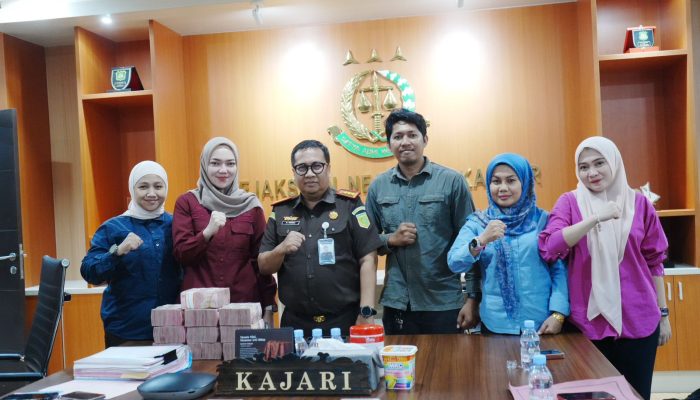Si Ratu Emas Lunasi Denda Rp1 Miliar, Kejari Makassar Tuntaskan Eksekusi Kasus Kosmetik Bermerkuri