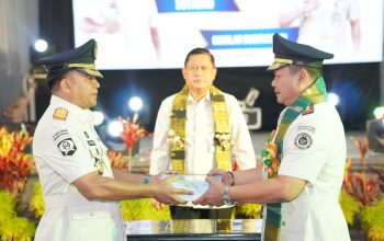 Pedang Pora Iringi Perpisahan Sutarno, Gumilar Budirahayu Resmi Nahkodai Lapas Makassar