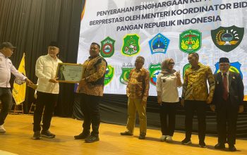 Syaharuddin Alrif Raih Penghargaan DPP Apdesi atas Penguatan Ketahanan Pangan Desa