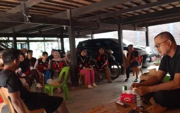 Kades dan Sekdes Lagading Berikan Arahan dan Edukasi kepada Mahasiswa KKN Unhas 2026.