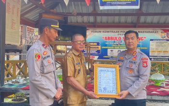 Kunjungan Ditbinmas Polda Sulsel, Pos Satkamling Cahaya Mandiri Desa Lagading Terima penghargaan,
