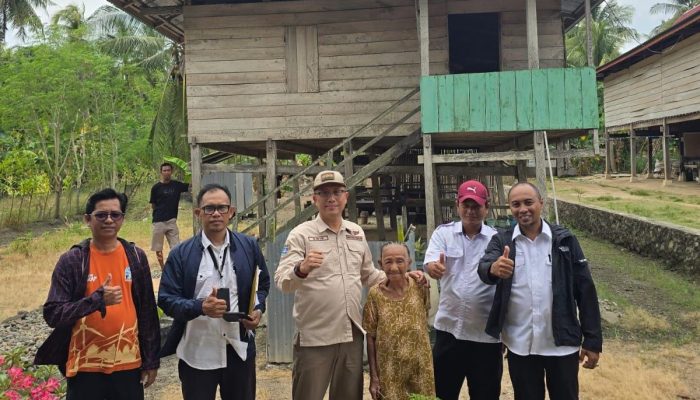 BPN Sidrap Door To Door Laksanakan Pensertipikatan Penerima Bedah Rumah BSPS Wujudkan Sertipikasi 3 Juta Rumah