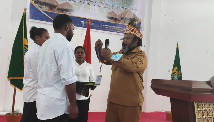 KADIN Tolikara Resmi Berdiri, Bupati Willem Wandik Ajak Dunia Usaha Bangun Ekonomi Berdaya Saing Global