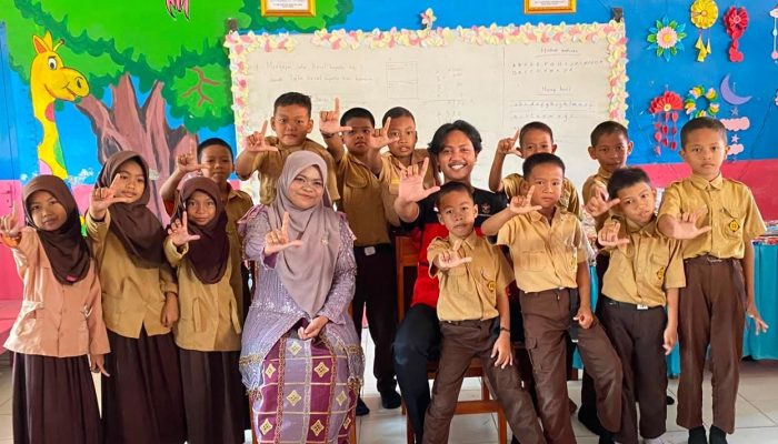 A. Achmad Adlansyah Ramadhan, Mahasiswa KKN Profesi Kesehatan Unhas Gelar Program Kerja ”Gerakan Bersama Cuci Tangan Pintar”