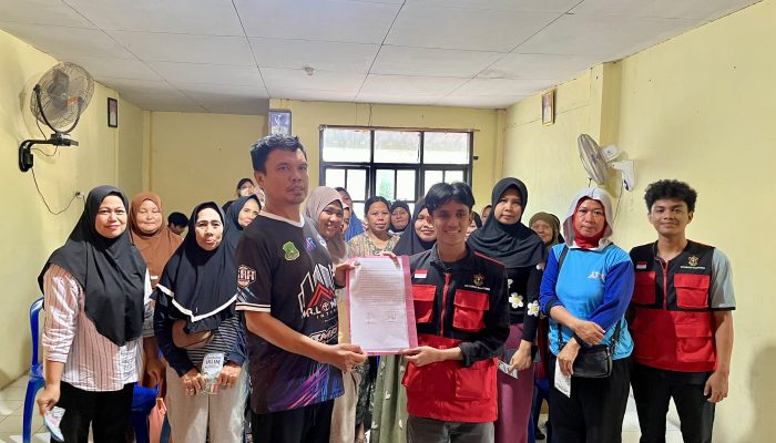 Mahasiswa KKN-T Unhas Susun Basis Data SIDIK untuk Perkuat Ketahanan Iklim Rijang Pittu
