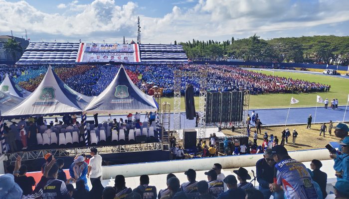 Meriah di Stadion Ganggawa, Gubernur Sulsel Sebut Sidrap Tuan Rumah Terbaik Porsenijar PGRI 2026