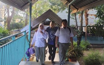 Hari Pertama Sekolah, Aksi Bupati Sidrap Antar Anak Tuai Perhatian: Tebar Inspirasi Lewat Gerakan Ayah Mengantar
