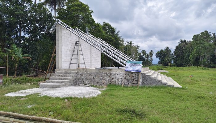 Kucurkan Rp303 Juta, Pemdes Dongi Bangun Panggung Permanen dan Benahi Lapangan Jelang HUT RI