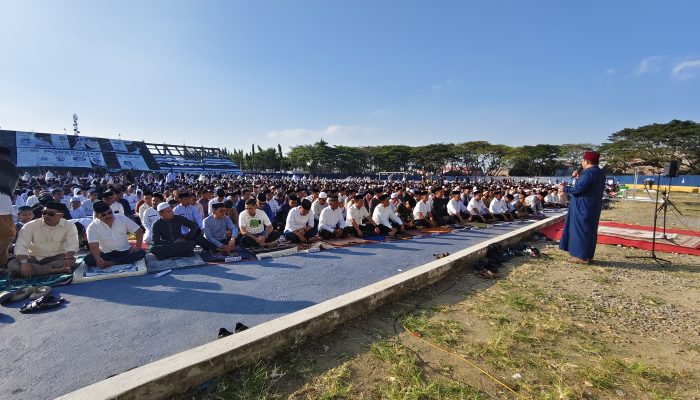 Ribuan Warga Sidrap Padati Stadion Ganggawa, Bersama Bupati Gelar Shalat Istisqa Memohon Hujan Berkah