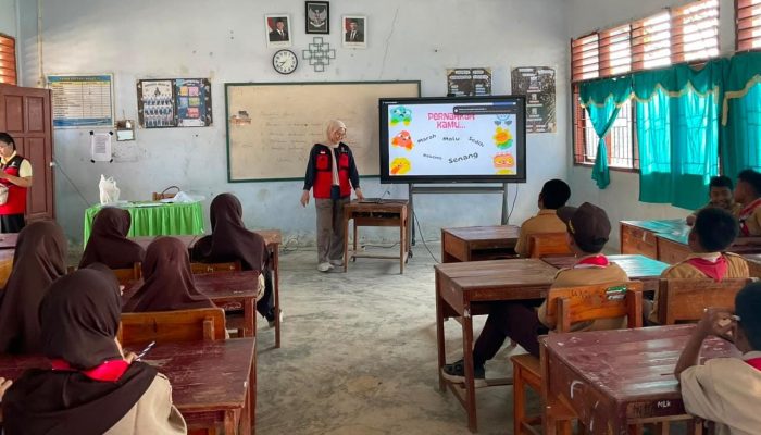 Mahasiswa KKN Profesi Kesehatan Unhas Laksanakan Program “CERIA”, Tingkatkan Literasi Emosi Remaja di UPTD SMPN Satap 9 Barru