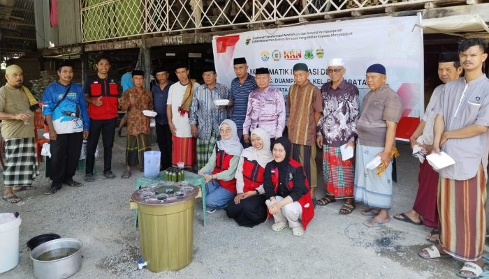 St Fitrah Amaliah Mahasiswa Proteksi Tanaman Unhas Laksanakan Edukasi Pembuatan Pestisida Nabati Berbahan Lokal di Kelurahan Pekkabata,
