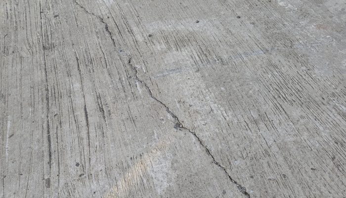 Soal Rabat Beton Retak, Kades Sumpang Mango: Kalau Ada Salah, Apa Boleh Buat