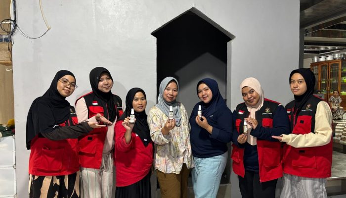 MAKMUR: Mengolah Kemiri Menjadi Minyak untuk Tingkatkan Nilai Ekonomi Masyarakat Desa Mattiro Walie.