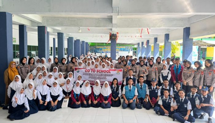 Police Goes To School Warnai HUT ke-78 Polwan, Srikandi Polres Sidrap Edukasi Pelajar Cegah Kekerasan Seksual