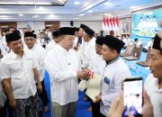 Selembar Sertipikat Menjaga Amanah Tanah Wakaf. 