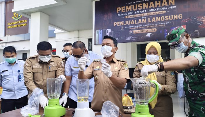 Kajari Sidrap Musnahkan Sabu dan Ratusan Pil Ekstasi, Bupati Ajak Generasi Muda Perangi Narkoba