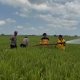 Peduli Petani di Tengah Kemarau, Polres Sidrap Siram Sawah Pakai Water Cannon