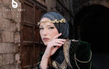 Lina Sukijo Hadirkan Keanggunan Wanita Timur Tengah dalam Soerabaja Fashion Trend 2027