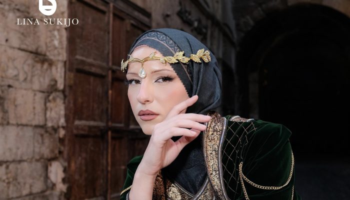 Lina Sukijo Hadirkan Keanggunan Wanita Timur Tengah dalam Soerabaja Fashion Trend 2027