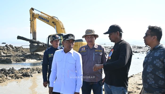 Selamatkan Sawah dari Kekeringan, Pemkab Sidrap Salurkan Air Danau Sidenreng ke Persawahan Mojong